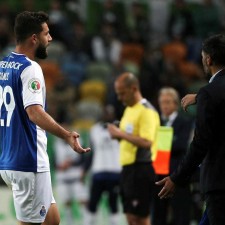 FC Porto Felipe ima neuobičajeni žuti karton